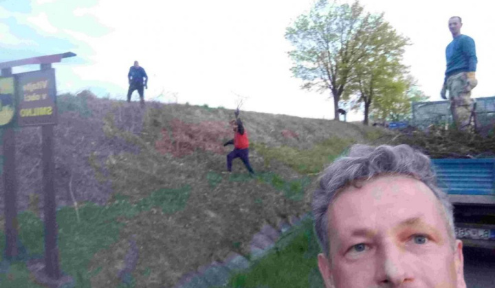 1. fotografia fotogalérie Vedenie obce brigáduje