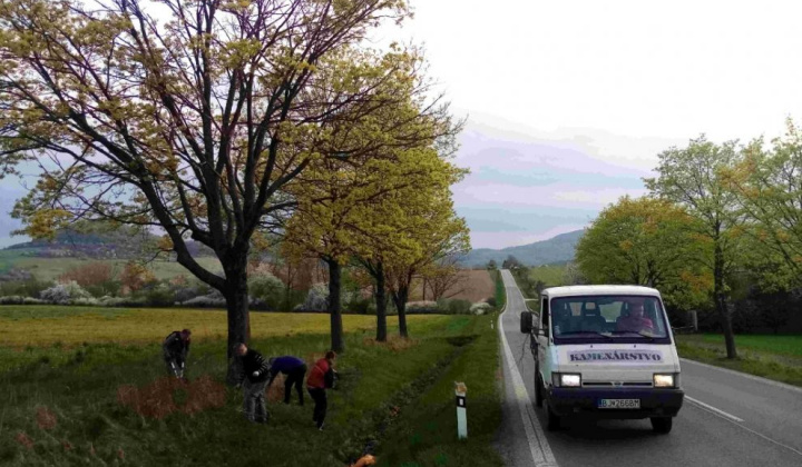 8. fotografia fotogalérie Vedenie obce brigáduje