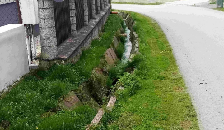 5. fotografia fotogalérie Oprava priekopy