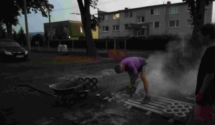 16. fotografia fotogalérie Výstavba multifunkčného ihriska 2022