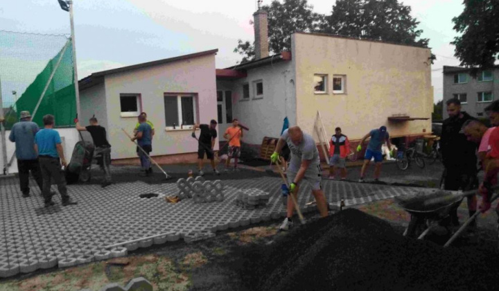 21. fotografia fotogalérie Výstavba multifunkčného ihriska 2022